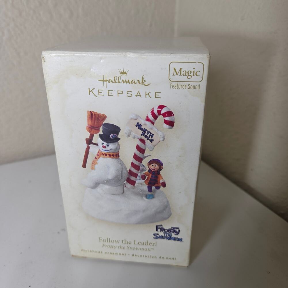 Hallmark Keepsake Frosty the Snowman Follow the Leader Magic Sound Ornament 2008